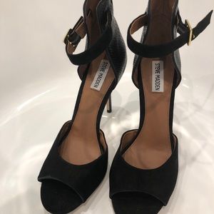 Steve Madden strappy sandals